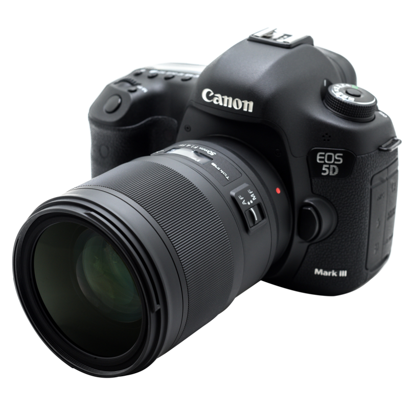 TOKINA - Objectif OPERA 50mm F1.4 monture Canon EF - Objectif photo