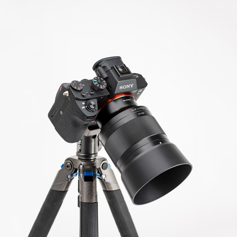 TOKINA atx-m 85mm F1.8  Sony FE mount